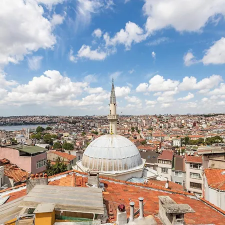 Pin Exclusive 1 Bd Taksim B4 *